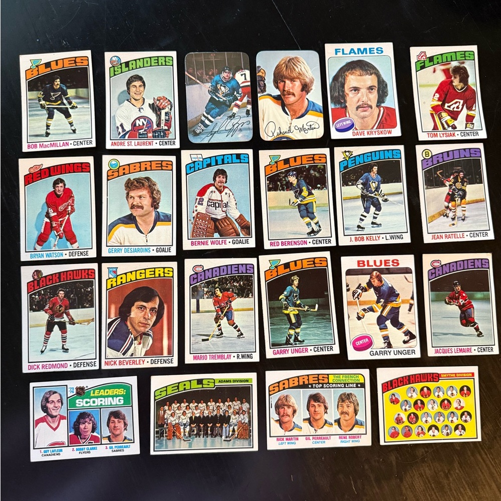 Vintage Hockey Trading Card Lot - Assorted Teams and Players
